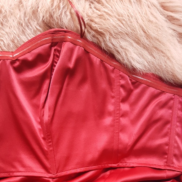 Allen Schwartz Privé Strapless Dress w/ Bow Front - Picture 6 of 8